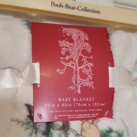 Pooh Bear Baby Blanket with Forest Print - Picture 3 of 6